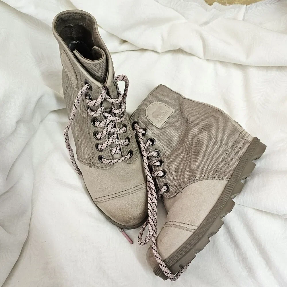 Sorel Women’s Joan Of Arctic Wedge Winter Booties Taupe, Size 8 M